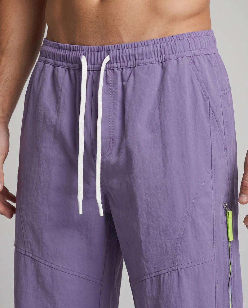 Herren Weite Baggy-Freizeithose mit Tunnelzug, Reißverschluss-Cargotaschen & markanten Teilungsnähten Nord Taschen