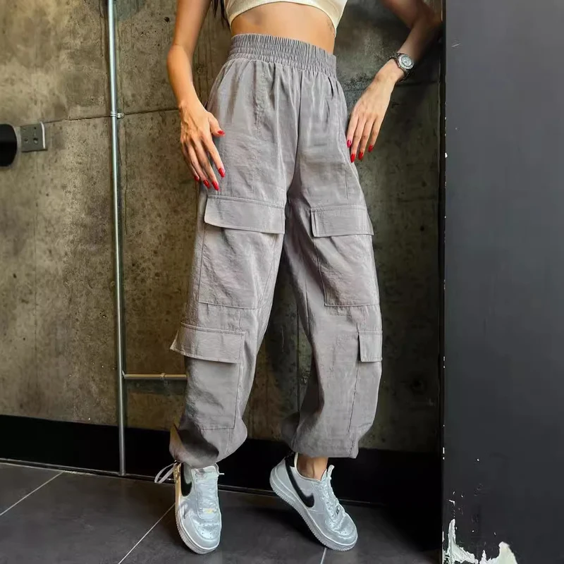 Damen Cargo-Haremshose mit hoher elastischer Taille und aufgesetzten Klappentaschen Nord Taschen