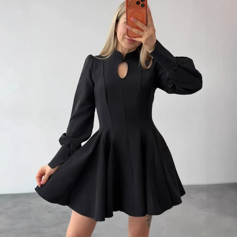 Damen A-Linien Minikleid mit Stehkragen, Schlitzdetail und Ballonärmeln Nord Taschen