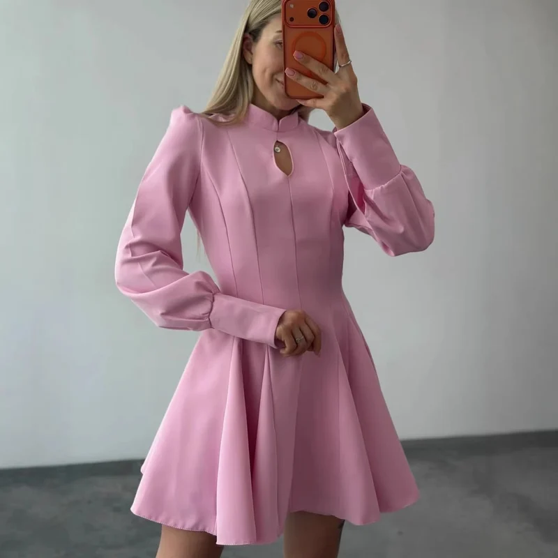 Damen A-Linien Minikleid mit Stehkragen, Schlitzdetail und Ballonärmeln Nord Taschen