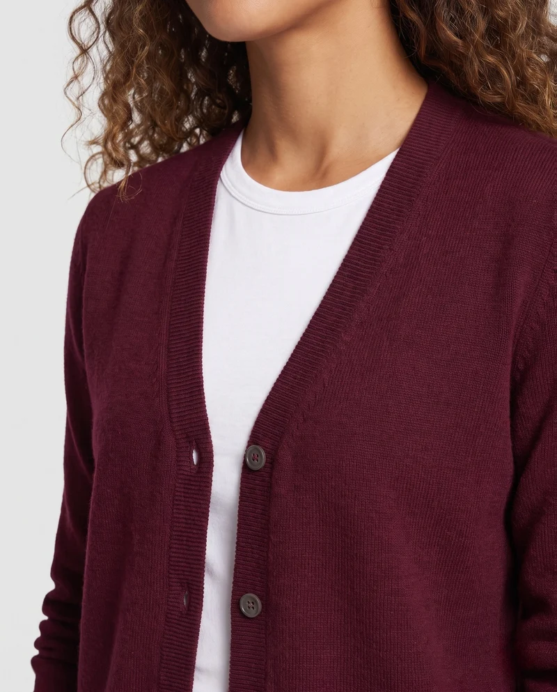 Damen Feiner V‑Ausschnitt-Cardigan aus Kaschmir‑Optik mit Rippbündchen Nord Taschen