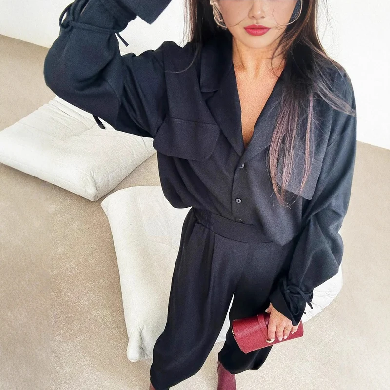 Damen Zweiteiliges Loungewear-Set mit Oversized-Bluse, Pattentaschen, Kordelmanschetten und hochtaillierter Jogpant Nord Taschen