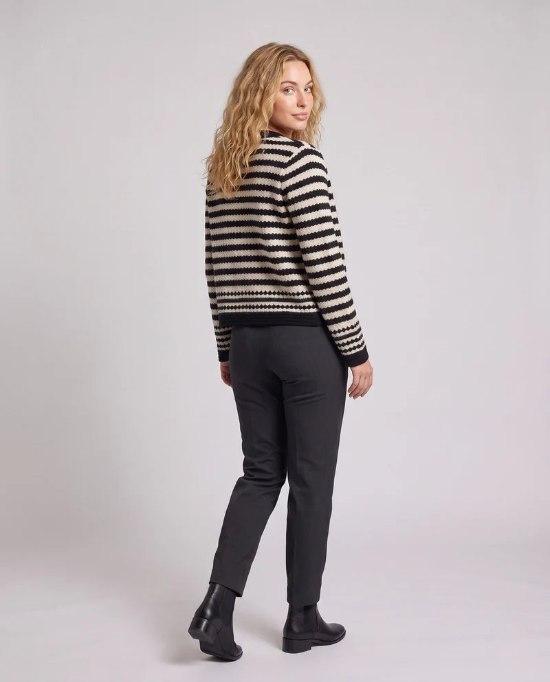 Damen Gestreifter Kurzcardigan mit rundem Ausschnitt, geknöpfter Front und flauschiger Mohair‑Optik Nord Taschen