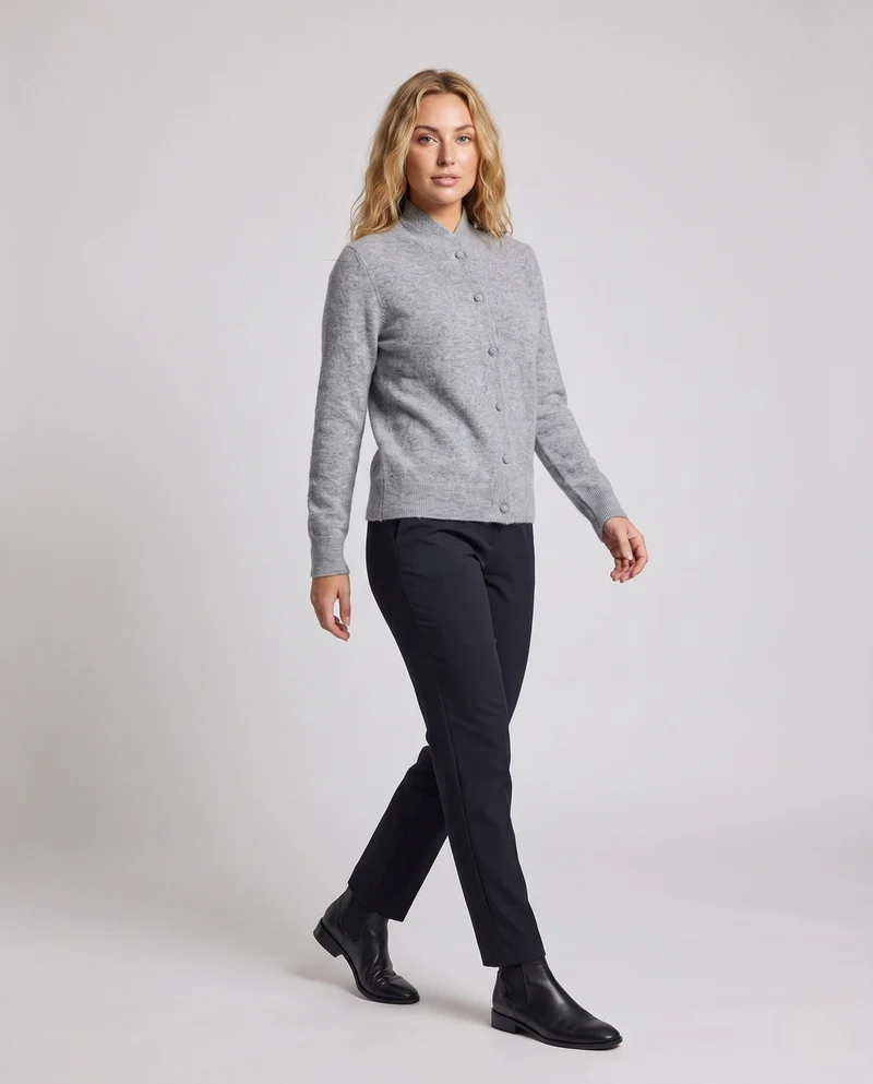 Damen Elegante Stehkragen‑Strickjacke aus flauschigem Mohair‑Look mit verdeckter Knopfleiste Nord Taschen