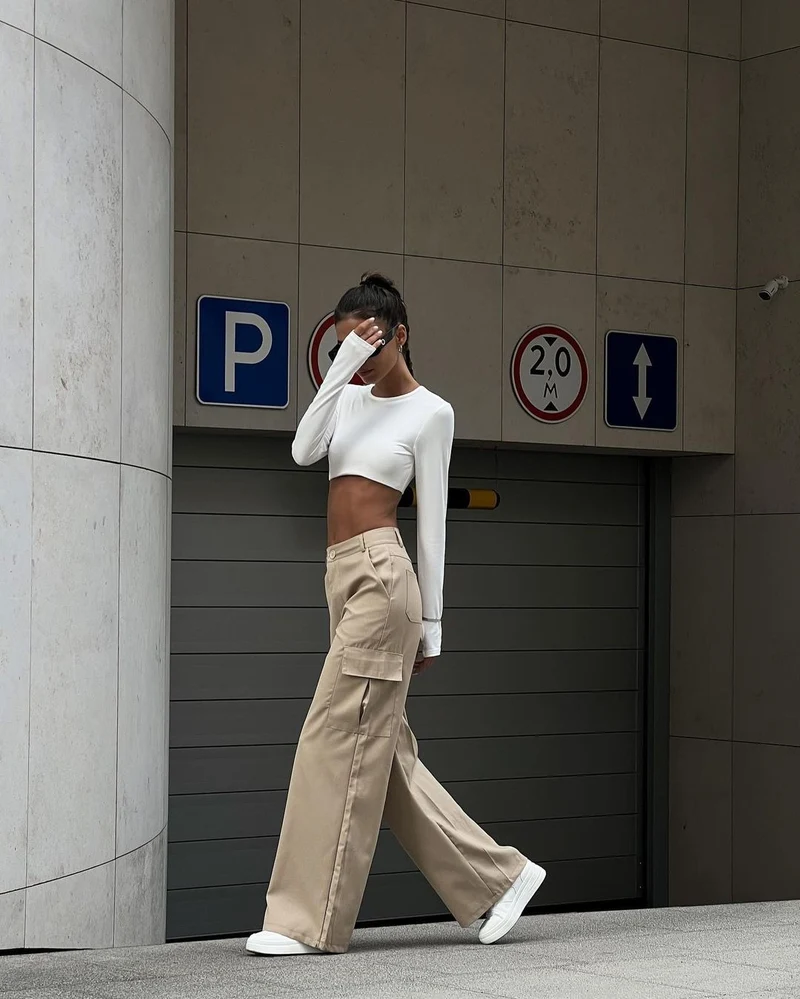 Damen Weite High-Waist Cargo-Hose mit Oversized-Silhouette und Klappentaschen Nord Taschen