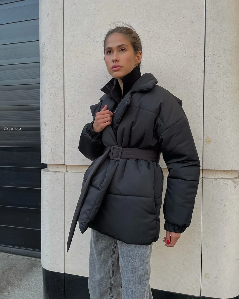 Damen Wattierte Taillierte Steppjacke mit Gürtel und Kapuze Nord Taschen