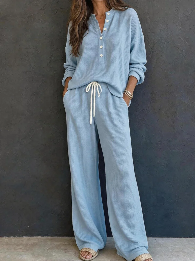 Damen Waffelstrick-Loungewear-Set mit Henley-Oberteil, Kordelbund und weiter Palazzo-Hose Nord Taschen