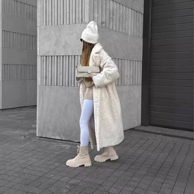 Damen wadenhohe robuste Schnürstiefel mit Plateau-Profilsohle Nord Taschen