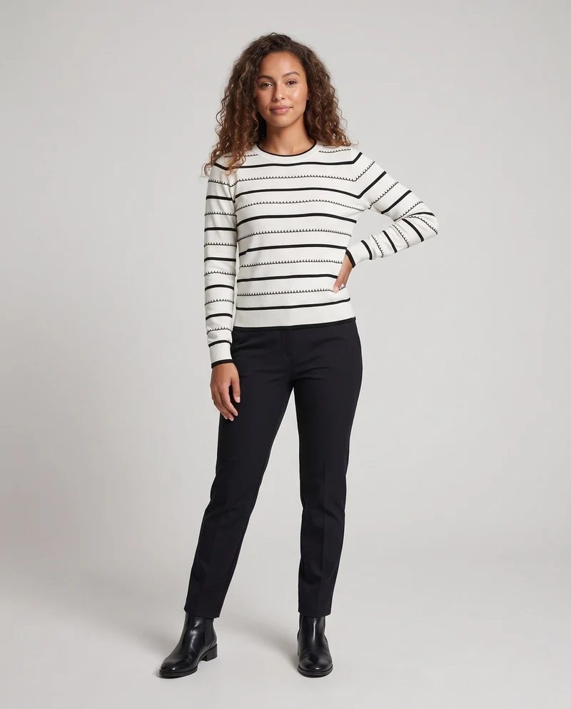 Damen Gestreifter Feinstrickpullover mit Zierstich und Rundhalsausschnitt Nord Taschen