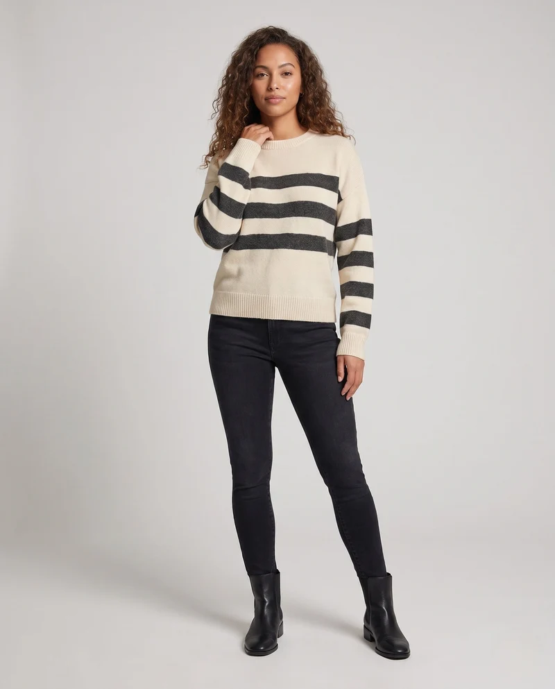 Damen Gestreifter Feinstrickpullover mit Rundhals, überschnittener Schulter und lockerer Silhouette Nord Taschen