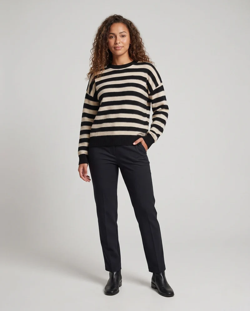 Damen Gestreifter Feinstrickpullover mit Rundhalsausschnitt und lässiger Passform Nord Taschen