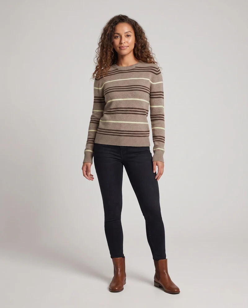 Damen Gestreifter Feinstrick‑Pullover mit Rundhalsausschnitt, flauschiger Mohair‑Optik und figurumspielender Silhouette Nord Taschen