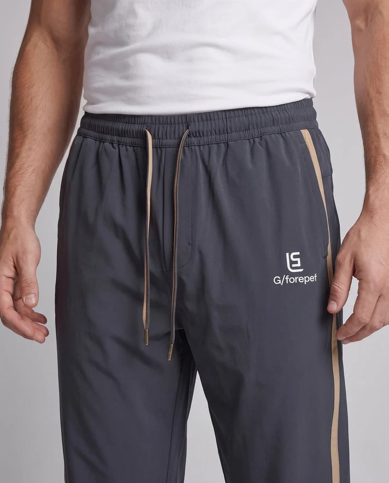 Herren Sportliche Freizeithose mit seitlichen Streifen Nord Taschen