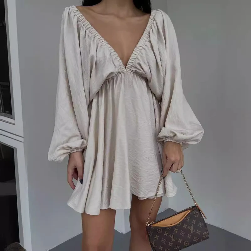 Damen Lockeres Minikleid mit tiefem V-Ausschnitt und Ballonärmeln Nord Taschen