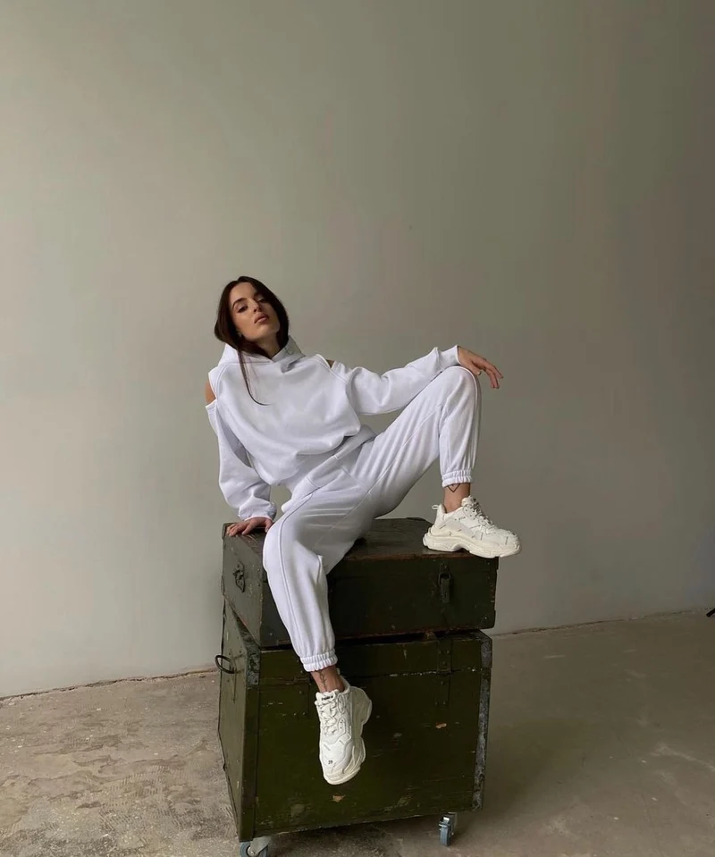 Damen Lässiges zweiteiliges Loungewear-Set mit Schulter-Cutouts und Stehkragen Nord Taschen