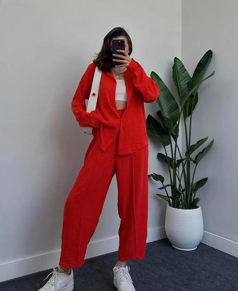 Damen Lässiges zweiteiliges Lounge-Set aus Crêpe mit Oversize-Hemd und hohem Elastikbund Nord Taschen