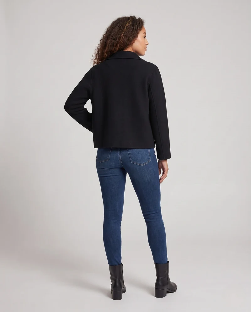 Damen Boxy‑Shortjacke aus Wollmix mit Hemdkragen und aufgesetzten Taschen Nord Taschen