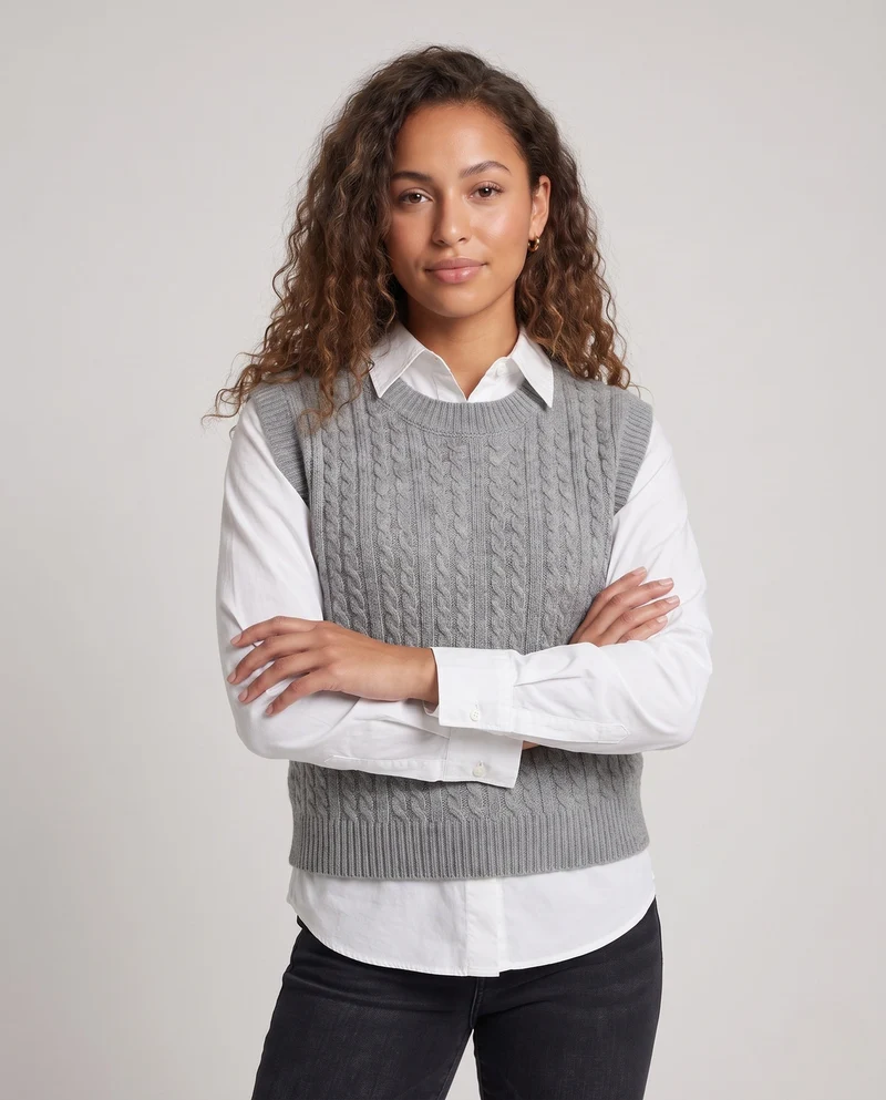 Damen Ärmellose Zopfstrick‑Weste im Mohair‑Look mit rundem Ausschnitt Nord Taschen
