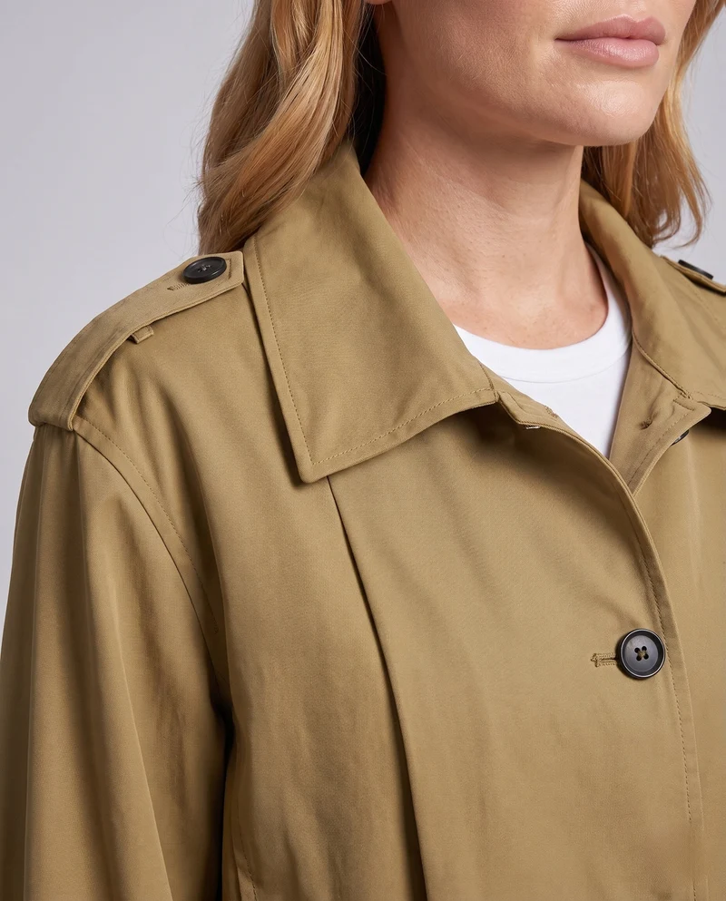 Damen Kurz geschnittene Boxy‑Blousonjacke mit Hemdkragen und Schulterklappen Nord Taschen