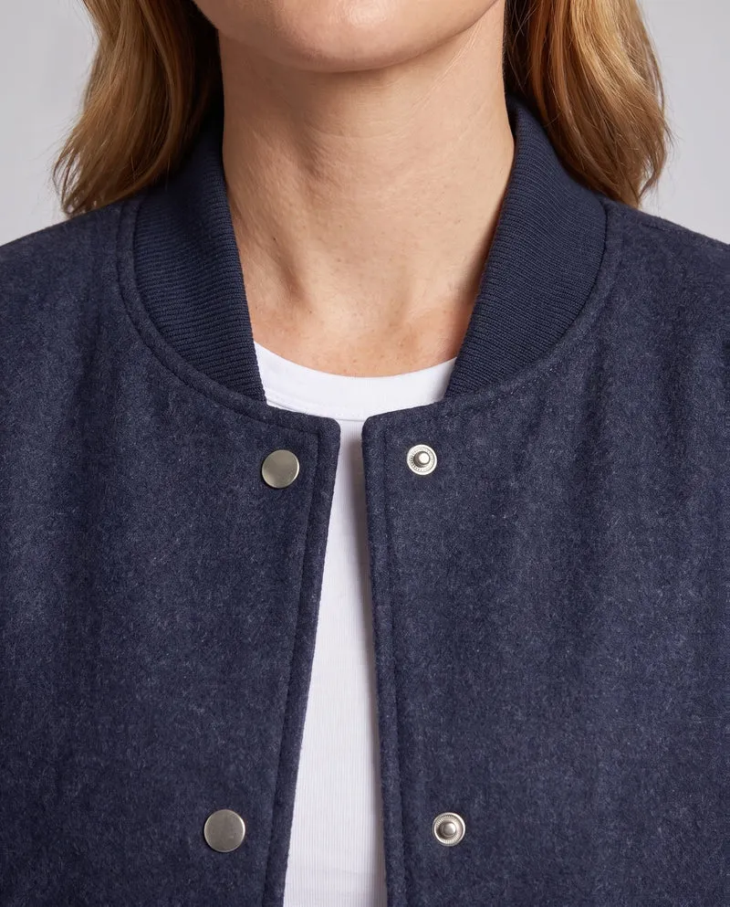 Damen Kurz geschnittene Boxy‑Bomberjacke aus Wollmix mit Druckknöpfen, Rippbündchen und seitlichen Eingrifftaschen Nord Taschen
