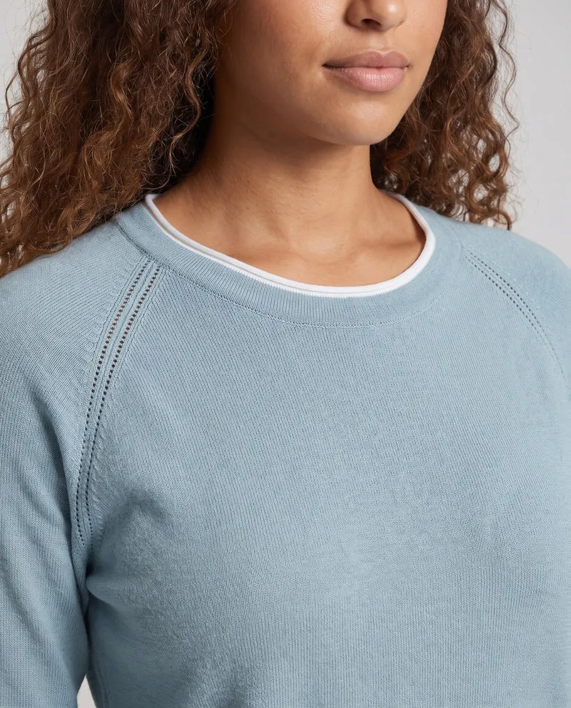 Damen Feiner Rundhalspullover mit kontrastierter Kantenblende und schmaler Silhouette Nord Taschen