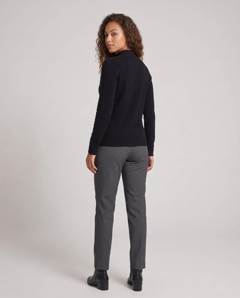 Damen Feinstrickpullover mit Ajour‑Blattapplikation und Perlen‑Detail Nord Taschen