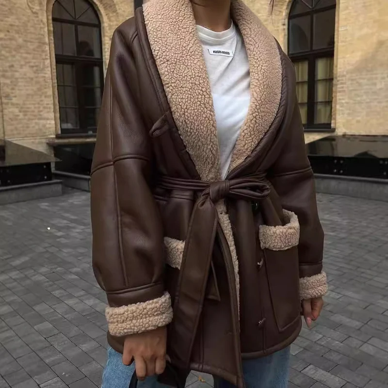 Damen Kurzer Teddy-Mantel mit Bindegürtel und Schalkragen Nord Taschen