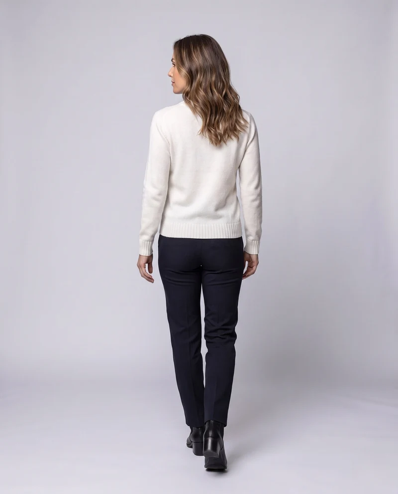 Damen Flauschiger V‑Ausschnitt-Pullover im Kaschmir‑Look mit feiner Rippstruktur Nord Taschen