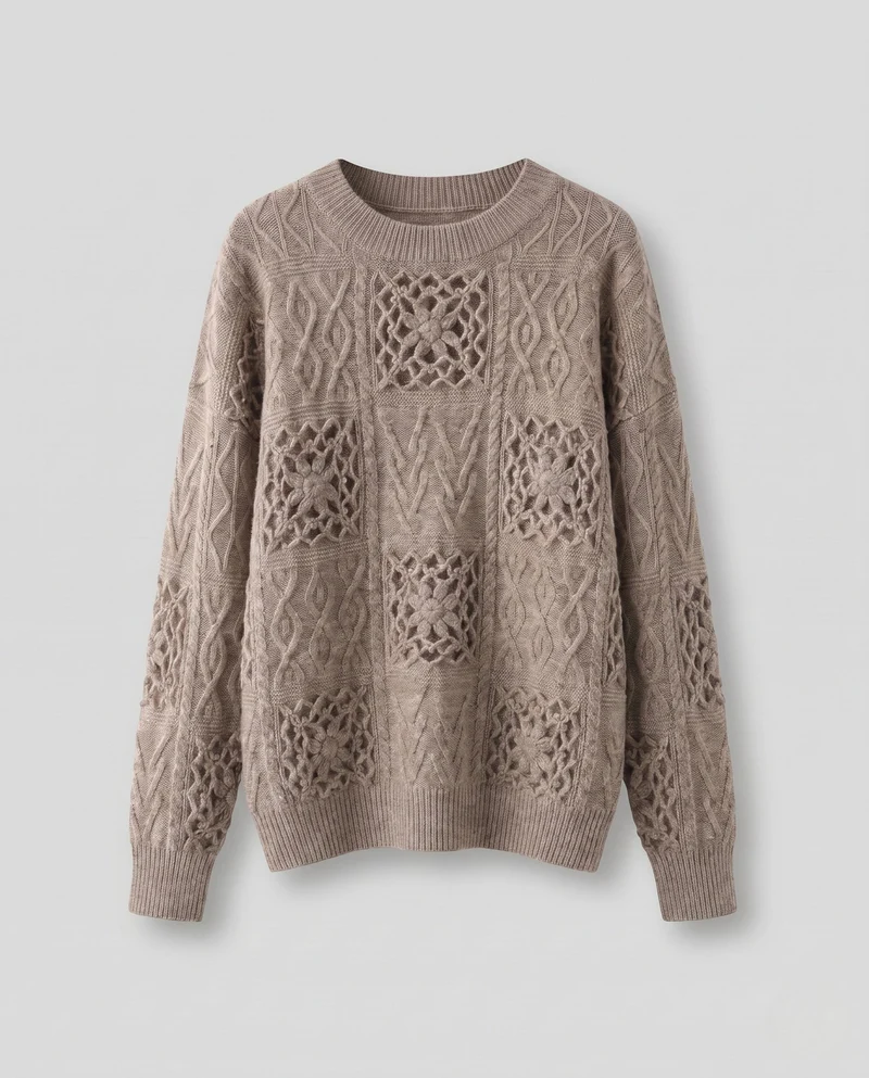 Damen Flauschiger Strukturstrick-Pullover mit Zopfmuster und Ajourblüten-Paneelen Nord Taschen