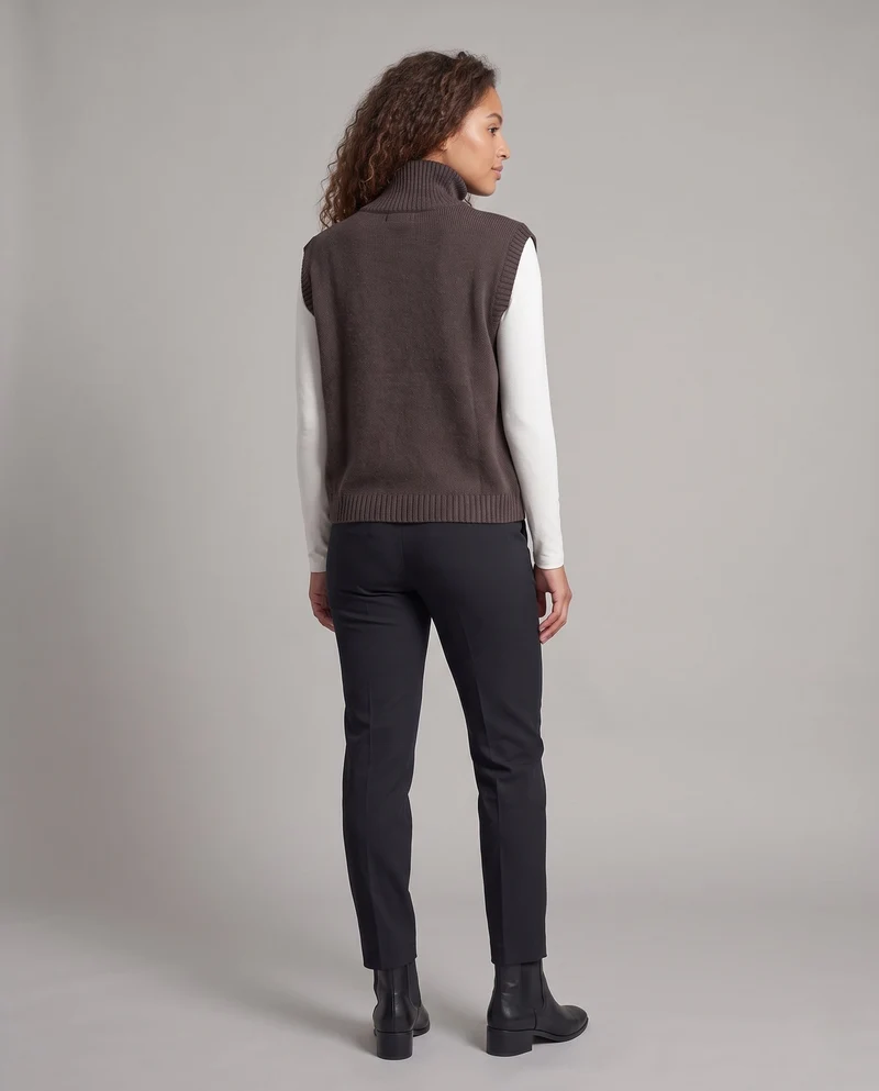Damen Ärmellose Strickweste mit hohem Stehkragen und dekorativer Knopfblende Nord Taschen