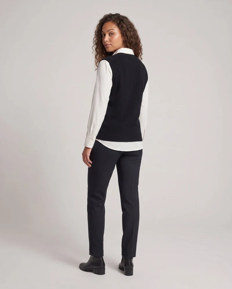Damen Ärmellose leicht ausgestellte Feinstrickweste mit V‑Ausschnitt und kuscheliger Mohair‑Optik Nord Taschen