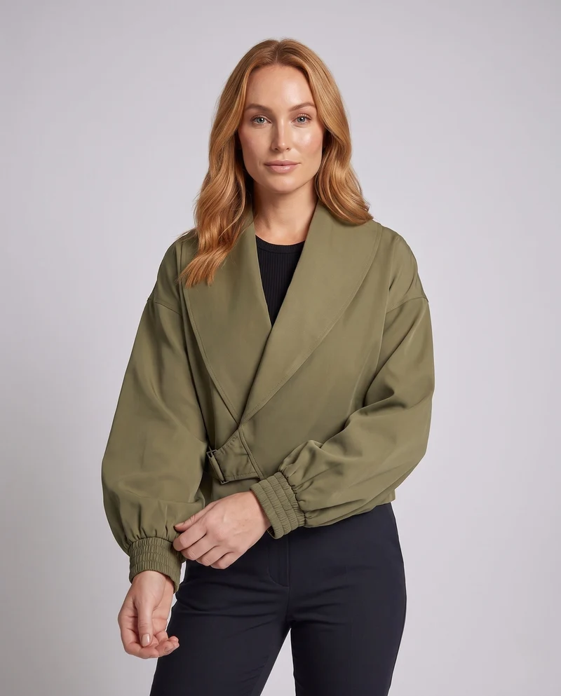 Damen Kurze Cropped-Jacke mit weitem Schalkragen, Wickelverschluss und Ballonärmeln Nord Taschen