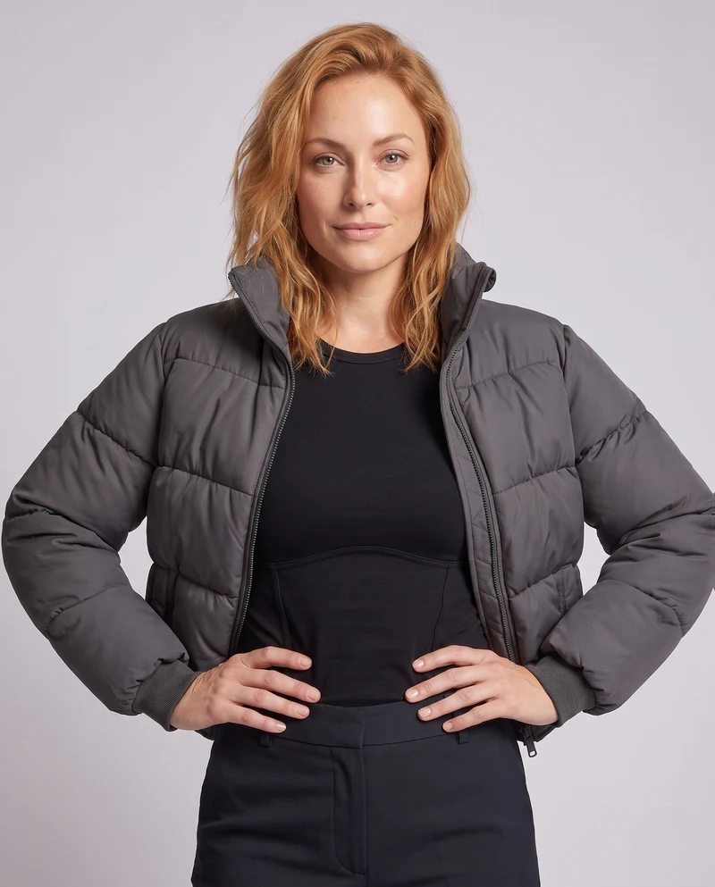 Damen kurze taillierte Steppjacke mit hohem Stehkragen und Korsettoptik Nord Taschen