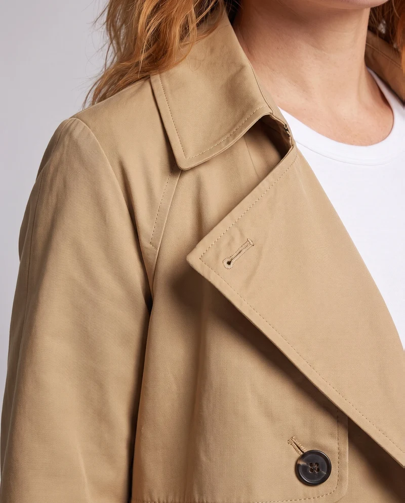 Damen Kurzer doppeltreihiger Trenchcoat mit Taillengürtel und weitem Cape‑Ärmel Nord Taschen