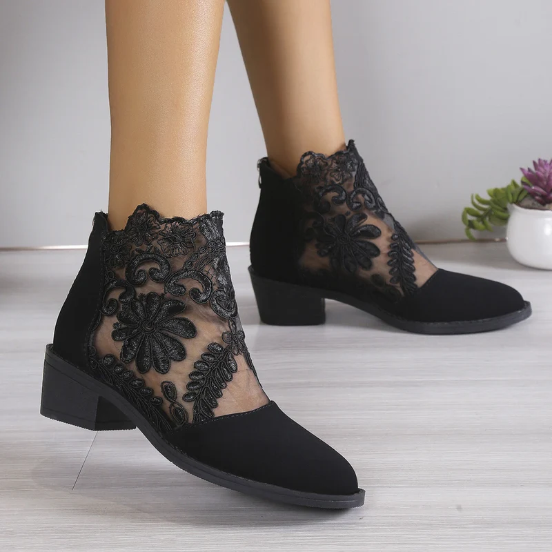 Damen modische Stiefeletten mit aufwendiger Spitzendecke