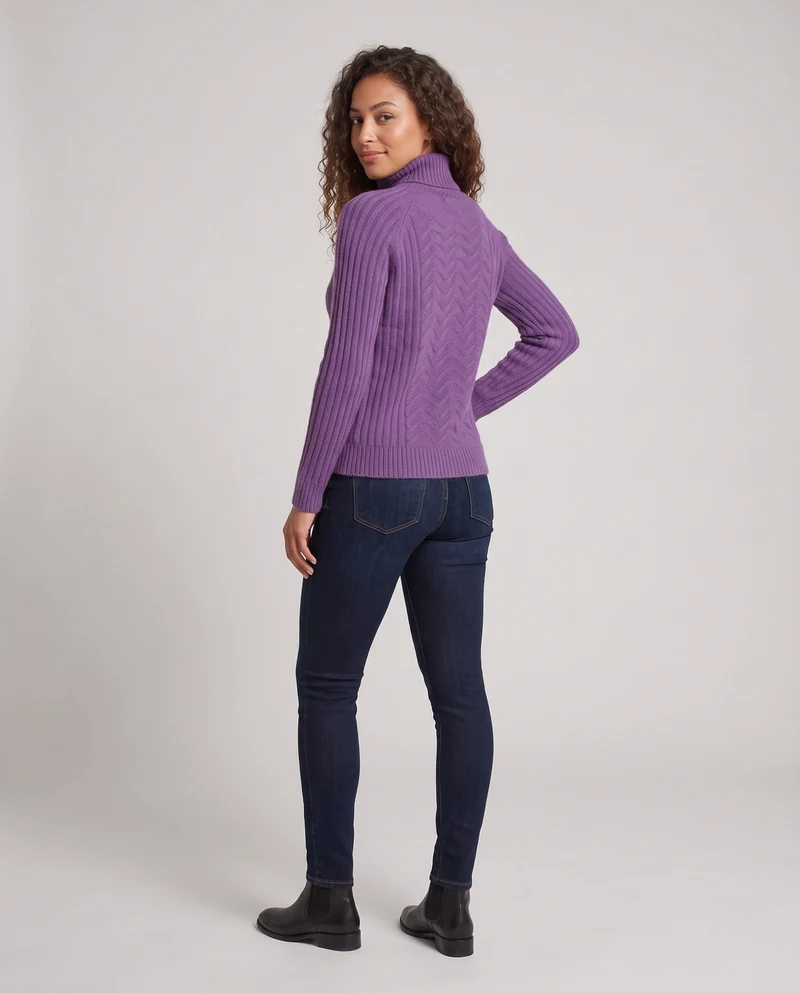 Damen Feiner Rollkragenpullover in Mohair‑Optik mit Ajour‑Front und gerippten Ärmeln Nord Taschen