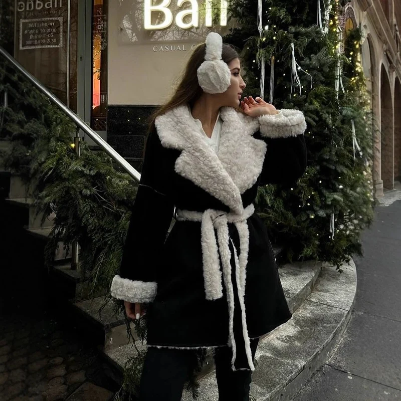 Damen Kurzer Oversized Wintermantel mit Teddy-Futter und Taillengürtel Nord Taschen