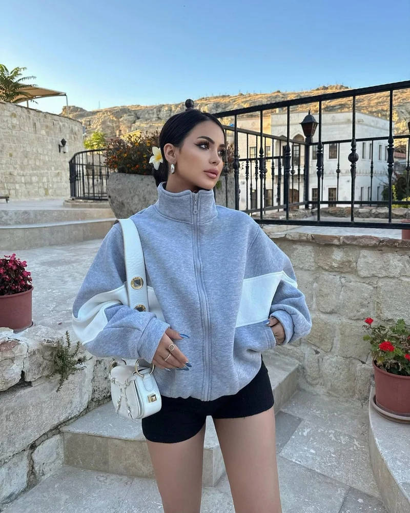 Damen Kurz geschnittener Stehkragen-Reißverschluss-Hoodie im Colorblock-Sportstyle Nord Taschen