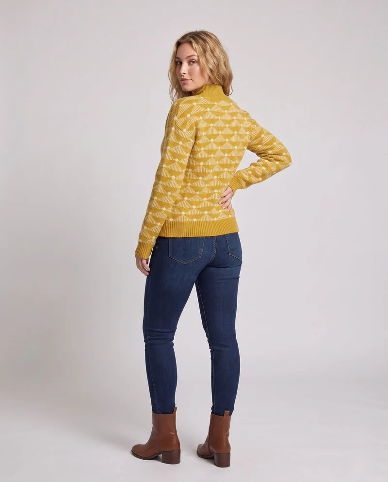 Damen Gemusterter Feinstrick-Mockneckpullover mit geometrischem Jacquard und kaschmirähnlicher Haptik Nord Taschen