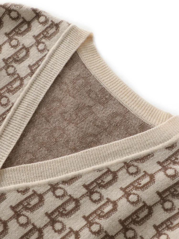 Damen Gemusterter Jacquard-Strickcardigan mit V-Ausschnitt und Perlmuttknöpfen Nord Taschen