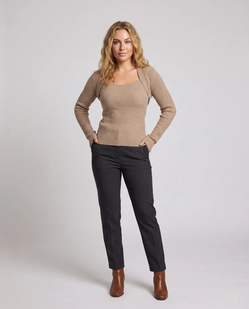 Damen Gerippter Feinstrick-Pullover mit Mohair‑Look und Rundhalsausschnitt Nord Taschen