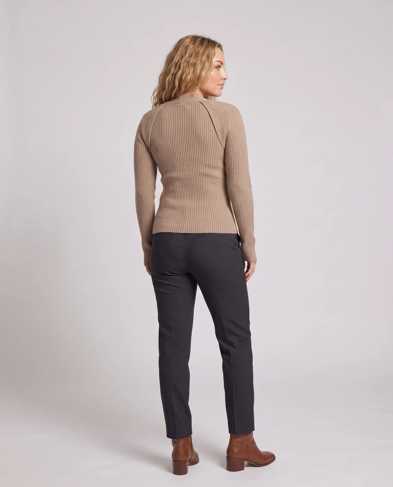 Damen Gerippter Feinstrick-Pullover mit Mohair‑Look und Rundhalsausschnitt Nord Taschen