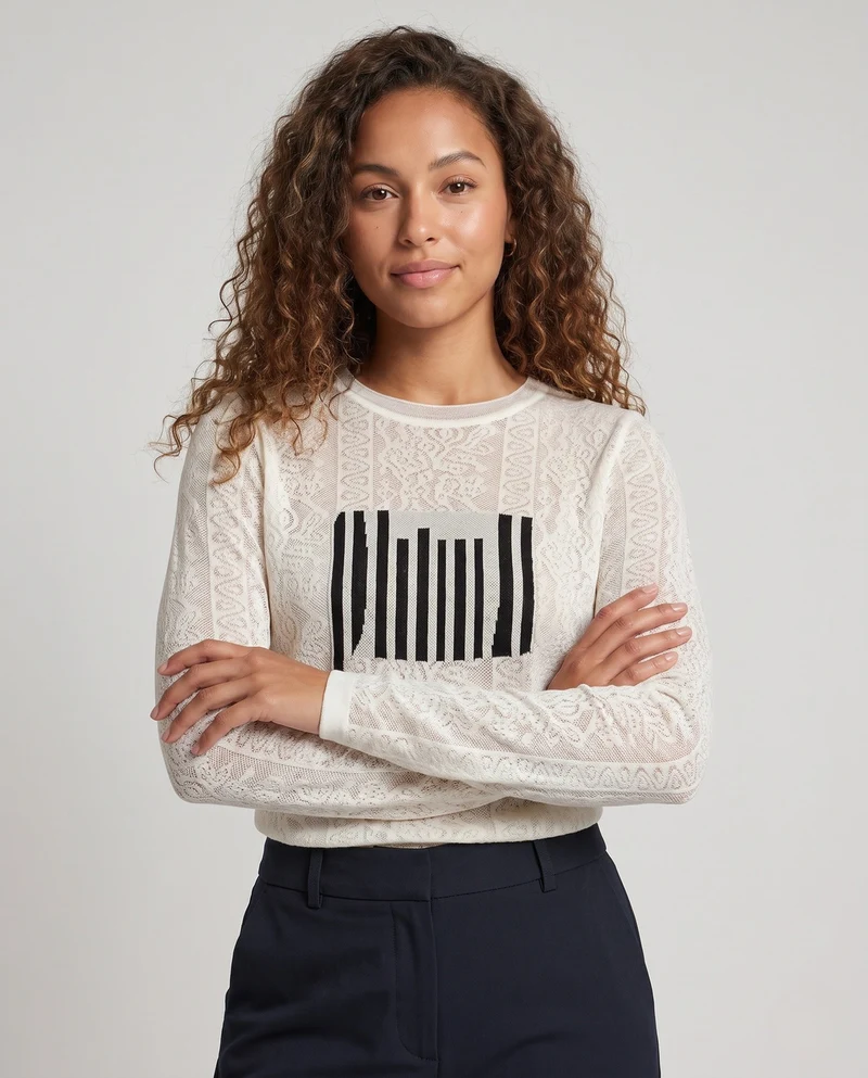 Damen Feinstrick-Pullover mit Rundhalsausschnitt, strukturierter Jacquard-Optik und grafischem Front-Print Nord Taschen