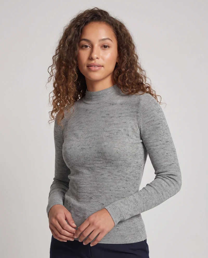 Damen Feiner Rippstrick-Langarmpullover mit kurzem Mockneck und figurnahem Schnitt Nord Taschen