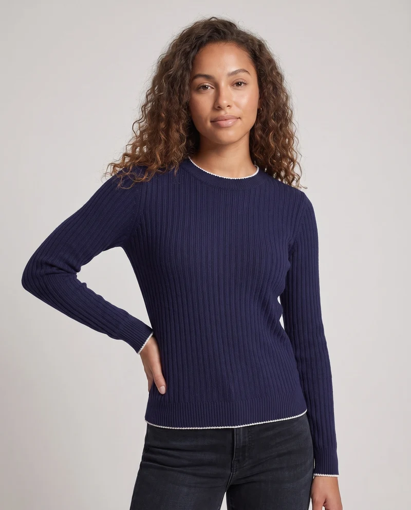 Damen Feiner Rippenstrick-Pullover mit kontrastierter Kantenverzierung und legerer Silhouette Nord Taschen