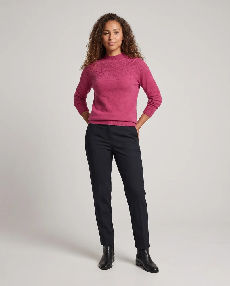 Damen Feiner Pullover aus australischer Wolle mit Ajour-Joch und legerer Passform Nord Taschen