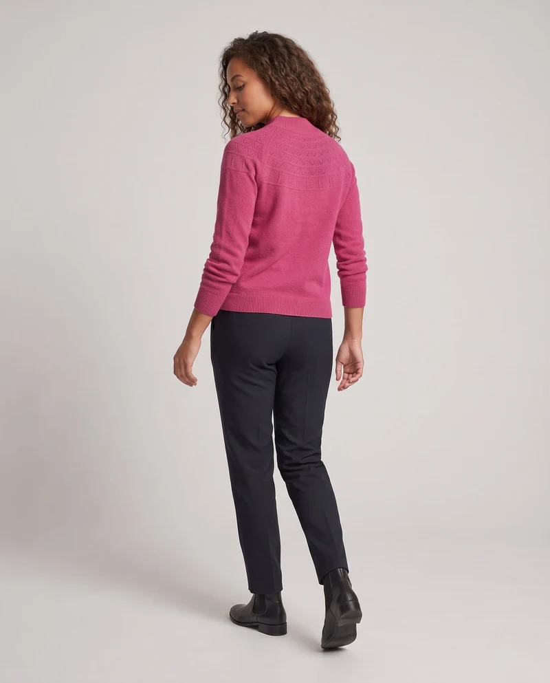 Damen Feiner Pullover aus australischer Wolle mit Ajour-Joch und legerer Passform Nord Taschen