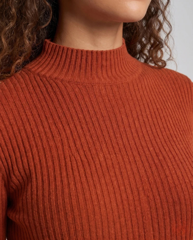 Damen Feinstrick-Pullover mit kurzem Mockneck und leicht strukturierter Oberfläche Nord Taschen