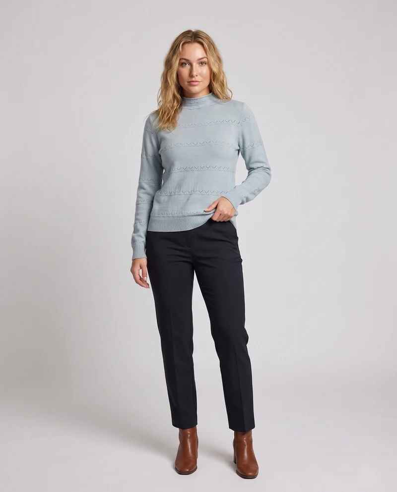 Damen Feinstrick-Pullover mit dezentem Ajourstreifen und kurzem Stehkragen Nord Taschen