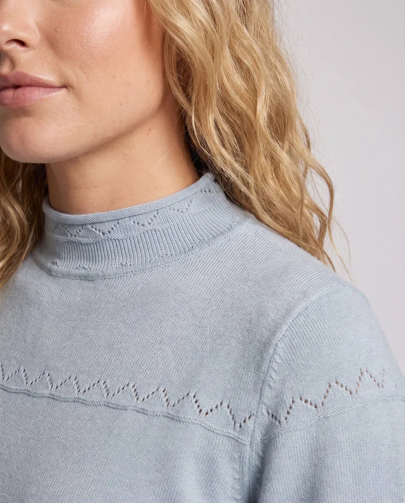 Damen Feinstrick-Pullover mit dezentem Ajourstreifen und kurzem Stehkragen Nord Taschen